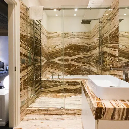 بيت ضيافة Relais La Torre - Domus 4*