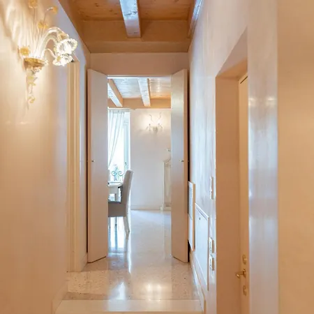 Relais La Torre - Domus فيرونا