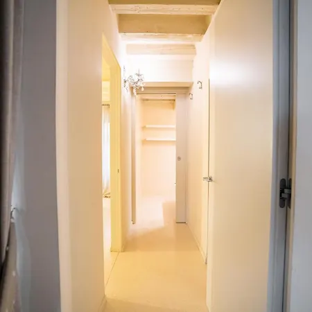 Relais La Torre - Domus بيت ضيافة 4*