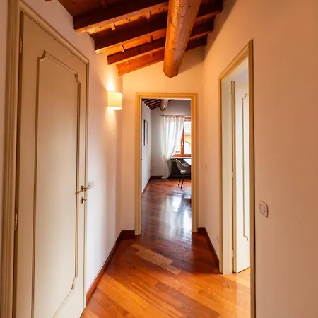 Relais La Torre Affittacamere 3*